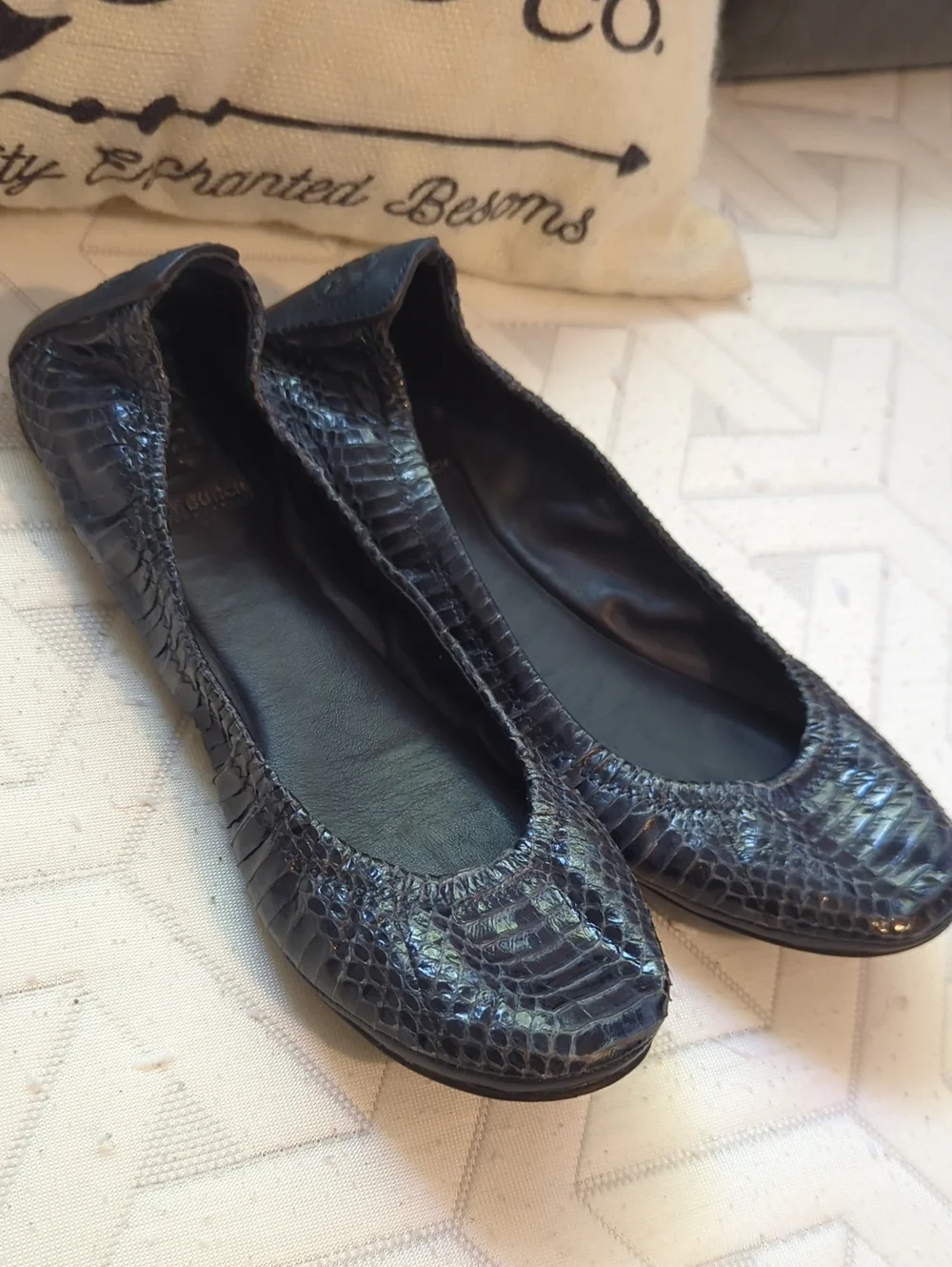 Tory‎ Burch Black Croc-Embossed Leather Ballet Flats Size 5.5